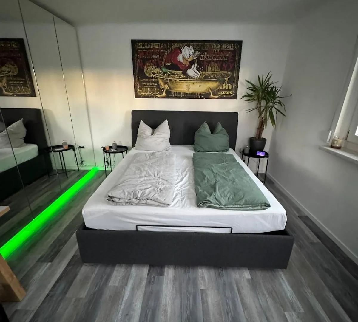 3-Room Bungalow For Rent Schulzendorf 0*,